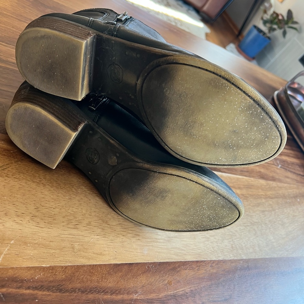 Lucky Brand Leather Booties - Picture 4 of 5